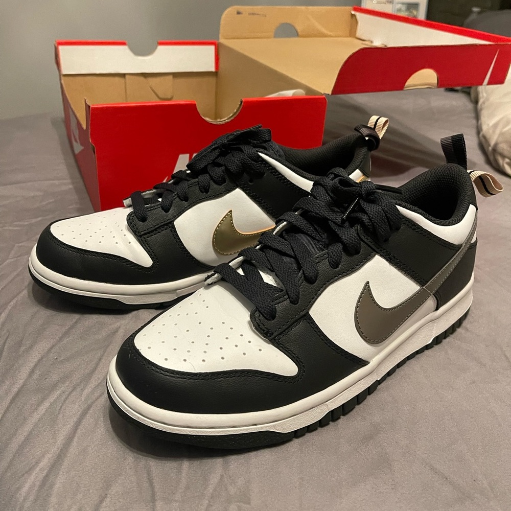 Nike Dunk Low GS 7Y/ Womens 8.5
